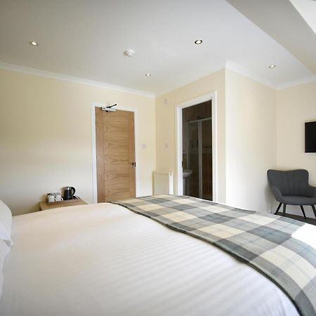 Hotel The Caledonian Portree Exterior foto